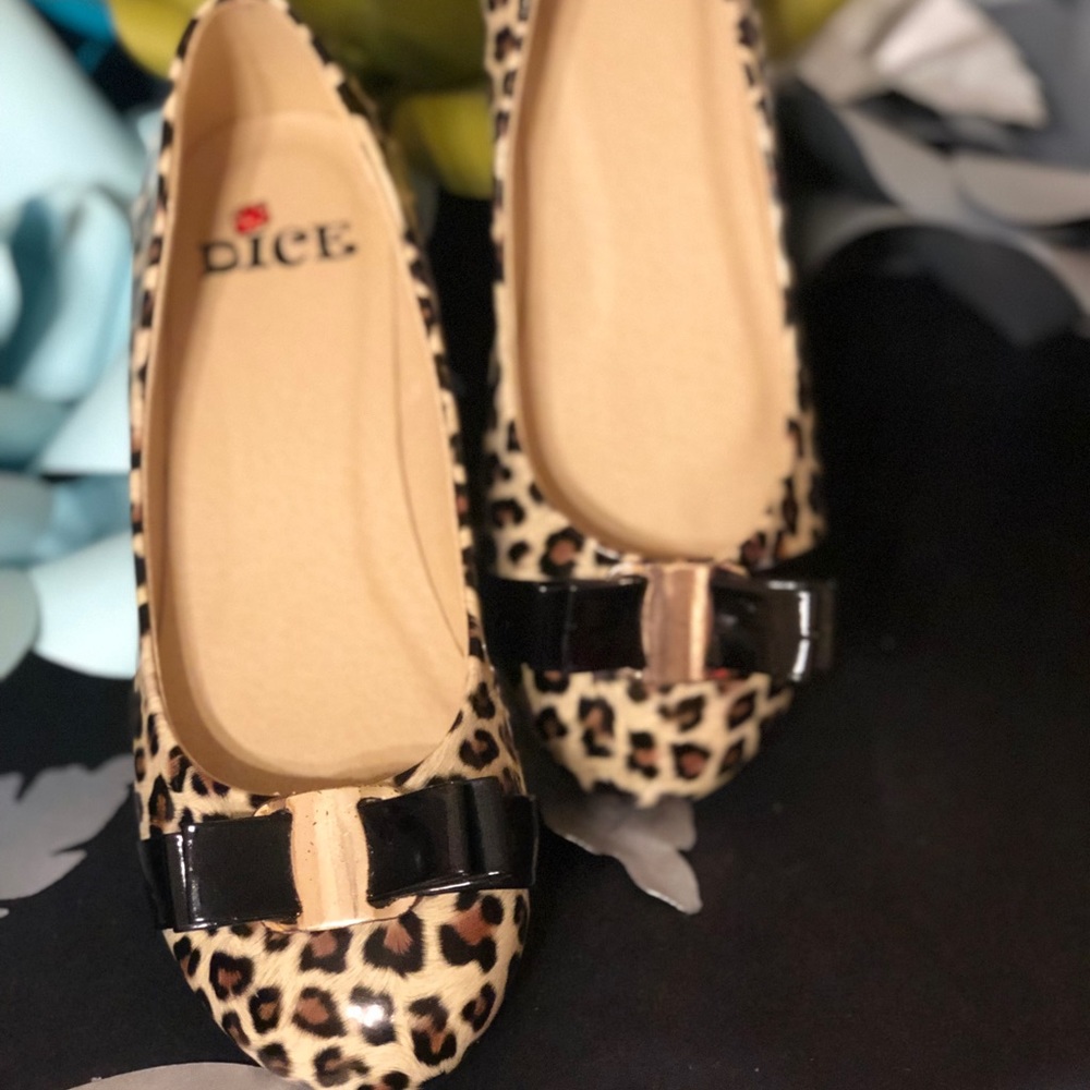 Ballet flats